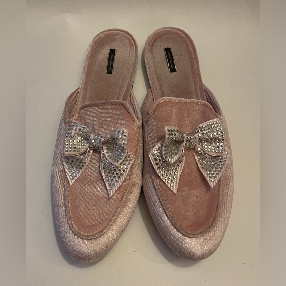 Victoria's Secret Pink Velvet Slippers with Rhinestone Bow